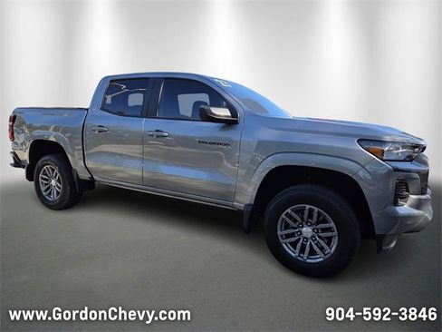 Used 2023 Chevrolet Colorado LT w/ LT Convenience Package II image 8