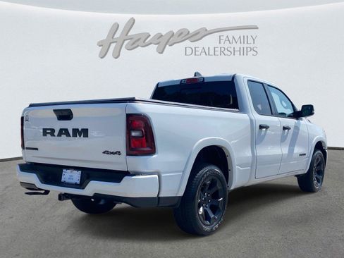 Used 2025 RAM 1500 Big Horn AWD/4WD image 3