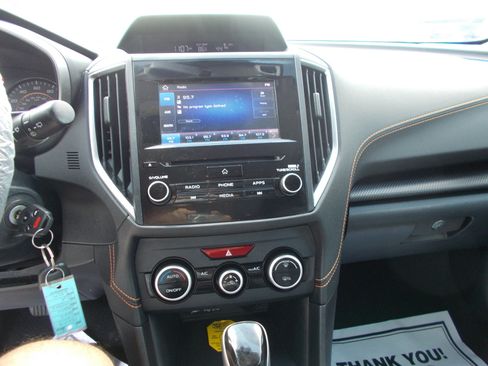 Used 2022 Subaru Crosstrek 2.0i Premium AWD/4WD image 15