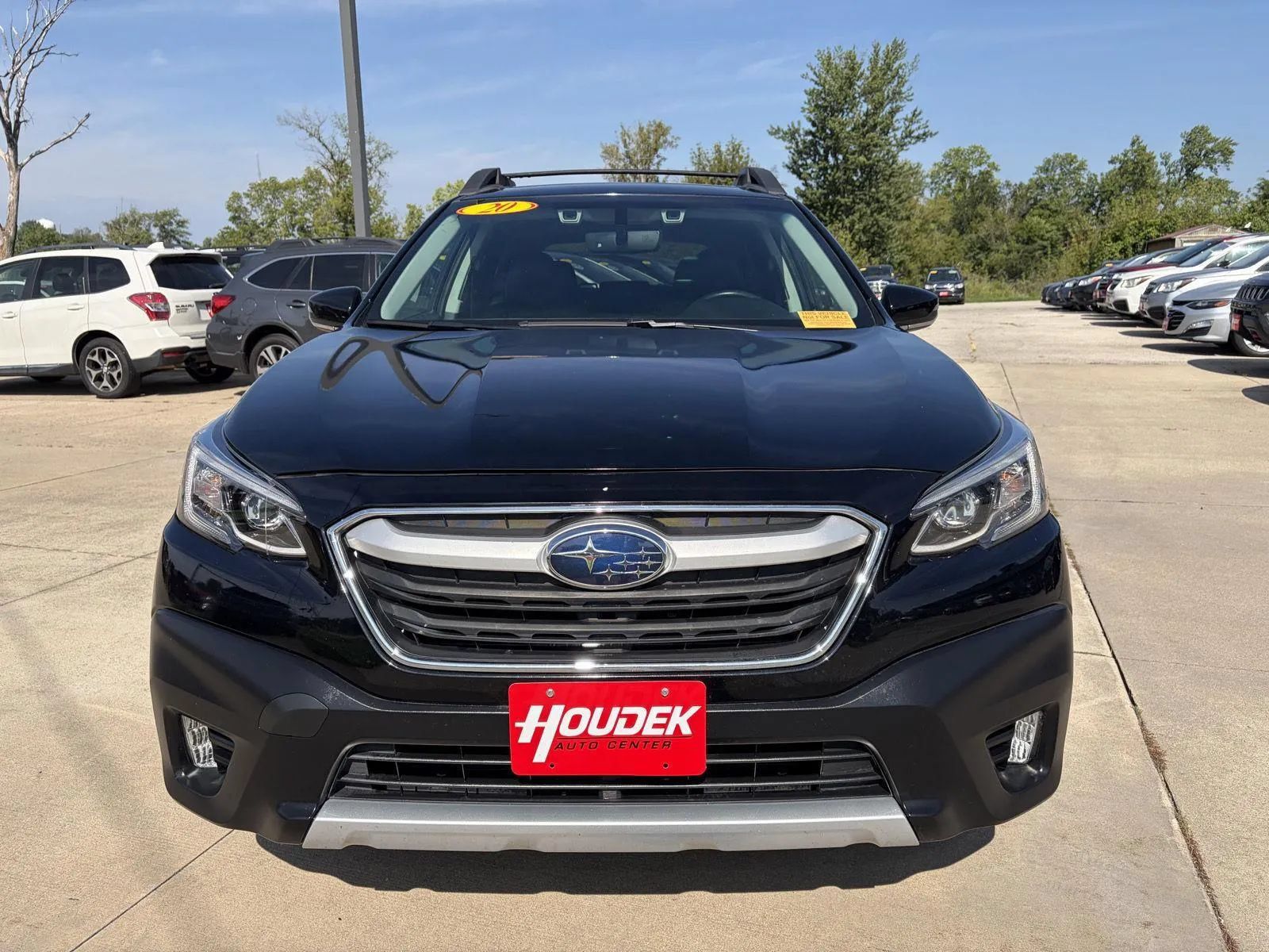 Used 2020 Subaru Outback Limited w/ Popular Package #2 AWD/4WD image 2