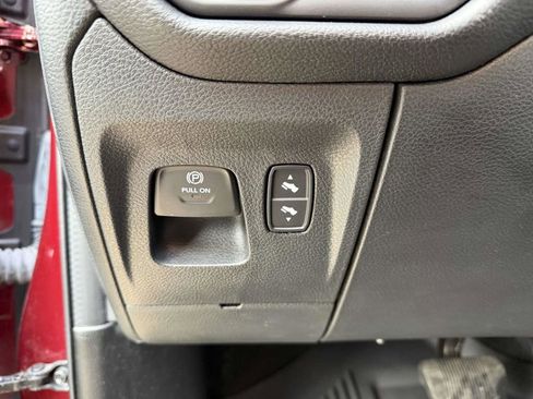 Used 2023 RAM 1500 Laramie image 23