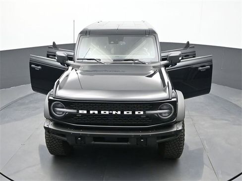 Used 2022 Ford Bronco Wildtrak image 31