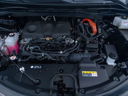 Used 2022 Toyota Sienna XLE Woodland Edition image 38