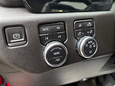 Certified 2024 GMC Sierra 2500 SLT w/ SLT Premium Package image 15