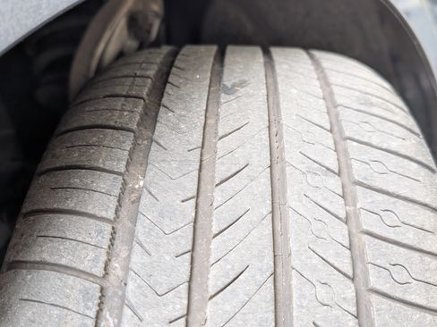 Used 2022 Volvo S60 T8 R-Design image 35