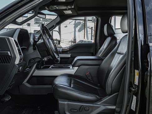 Used 2022 Ford F450 Lariat w/ Chrome Package image 3