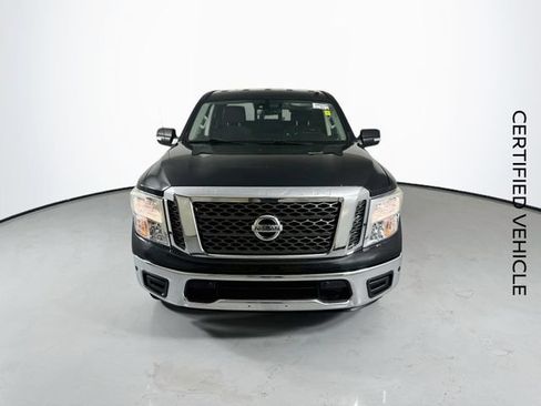 Certified 2018 Nissan Titan SV w/ SV Convenience Package RWD image 2