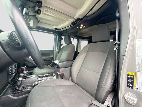 Used 2022 Jeep Wrangler Unlimited Sport AWD/4WD image 22