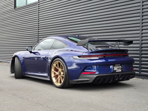 Used 2024 Porsche 911 GT3 RWD image 3