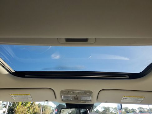 Certified 2022 Kia Telluride EX w/ EX Premium Package image 20