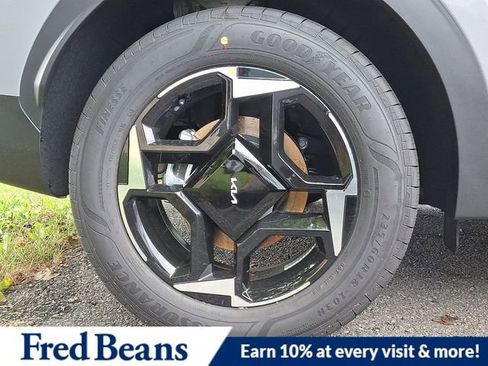 New 2026 Kia Sportage EX w/ EX Panoramic Sunroof Package image 5