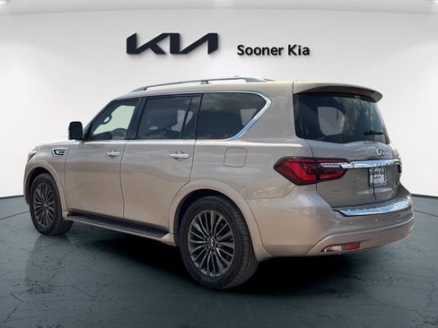Used 2023 INFINITI QX80 Sensory w/ All-Season Package AWD/4WD image 4