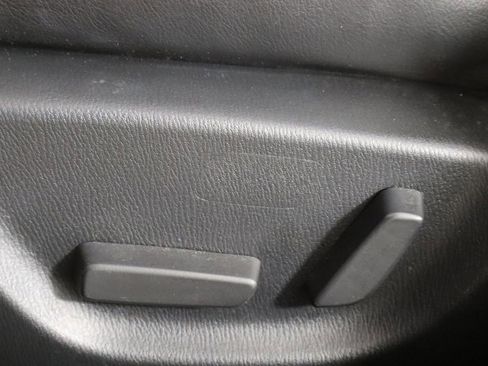 Used 2017 MAZDA MAZDA3 Touring image 23