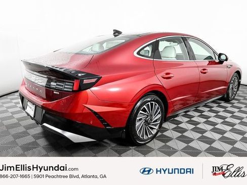 Certified 2025 Hyundai Sonata Limited image 7