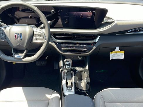 New 2025 Buick Envista Avenir image 15