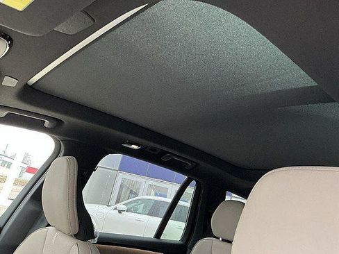 New 2026 Volvo XC90 T8 Plus w/ Protection Package Premier AWD/4WD image 17
