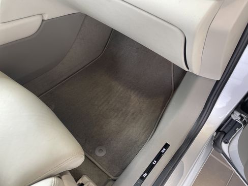 Used 2013 Cadillac XTS Platinum image 43