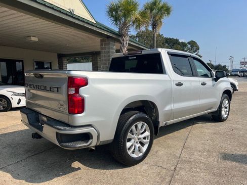 Used 2022 Chevrolet Silverado 1500 Custom image 5