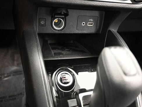 Used 2023 Nissan Versa SV image 23