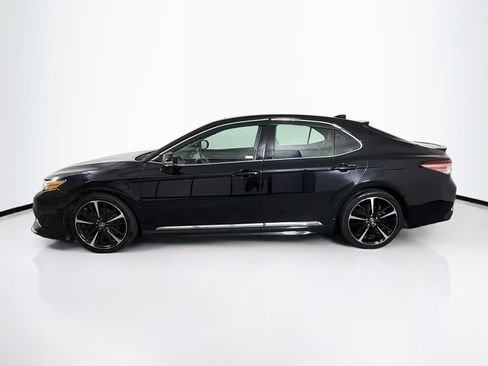 Used 2018 Toyota Camry XSE w/ Audio Package FWD image 4