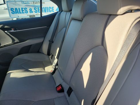 Used 2024 Toyota Camry XLE w/ Navigation Package image 16