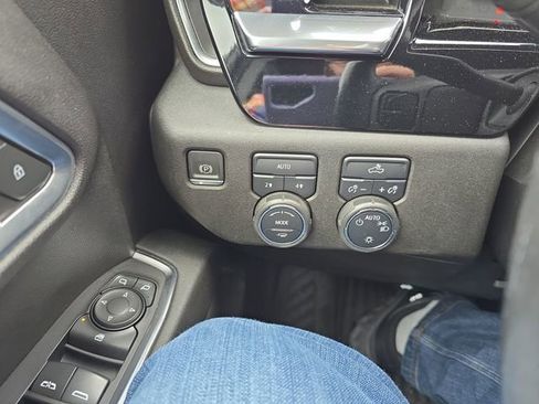 Used 2022 Chevrolet Silverado 1500 LT image 19