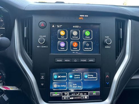 Used 2025 Subaru Outback image 11