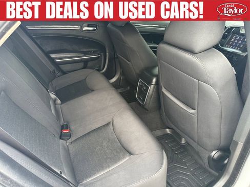 Used 2021 Chrysler 300 Touring w/ Sport Appearance Package RWD image 28