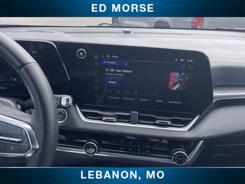 Used 2025 Chevrolet Equinox LT FWD image 13