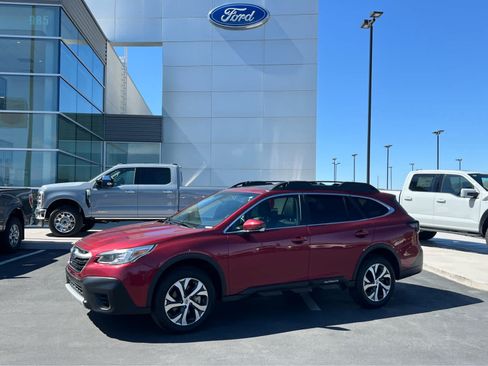 Used 2022 Subaru Outback Limited AWD/4WD image 1