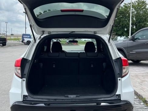 Used 2021 Honda HR-V Sport image 22