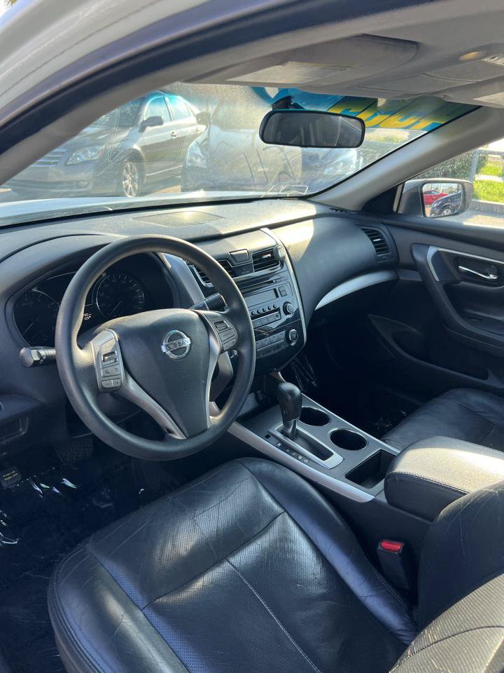 Used 2015 Nissan Altima 2.5 S w/ Power Driver Seat Package FWD image 10
