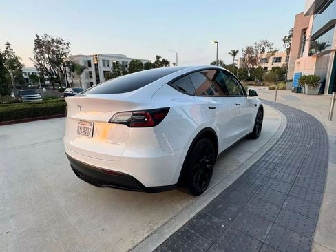Used 2023 Tesla Model Y Long Range AWD/4WD image 7