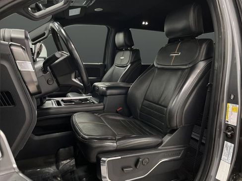 Used 2024 Ford F350 Platinum image 4