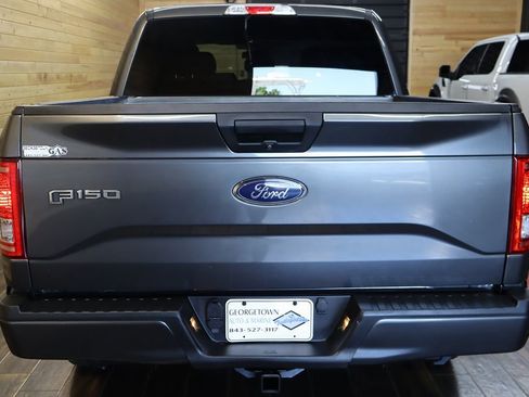 Used 2017 Ford F150 XL w/ Equipment Group 101A Mid RWD image 4