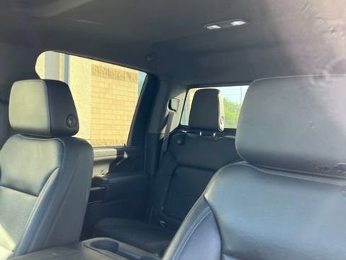 Used 2021 Chevrolet Silverado 2500 LTZ w/ LTZ Plus Package AWD/4WD image 5