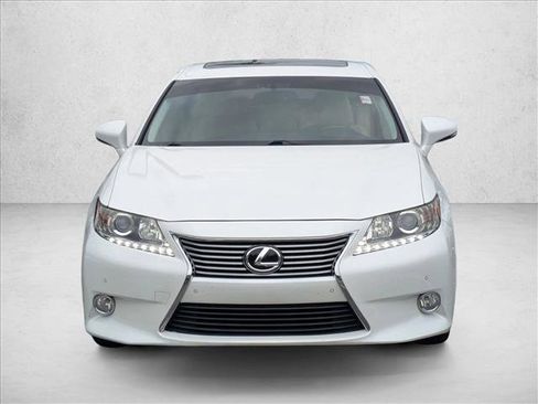 Used 2014 Lexus ES 350 w/ Premium Package FWD image 2