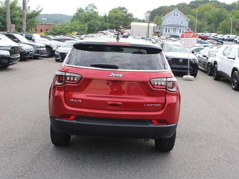 Used 2026 Jeep Compass Limited AWD/4WD image 7
