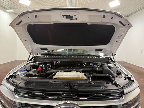 Used 2023 Ford Expedition Limited image 90