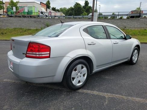 Used 2008 Dodge Avenger SE FWD image 5