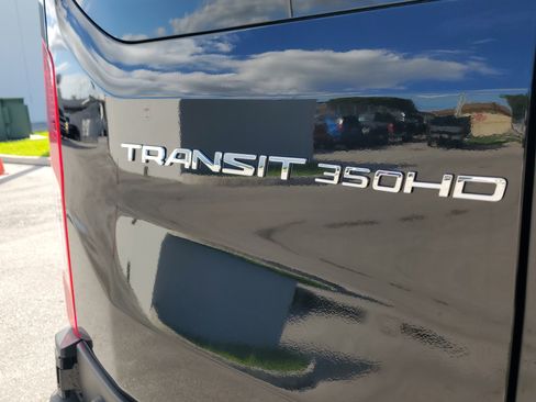Used 2024 Ford Transit 350 XLT image 31