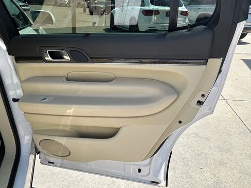 Used 2014 Lincoln MKT AWD w/ Equipment Group 201A image 16