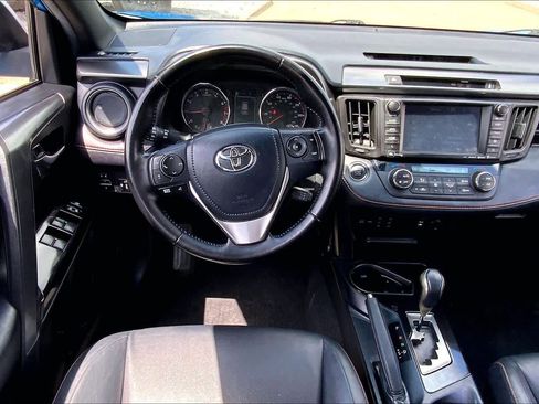 Used 2016 Toyota RAV4 SE image 6