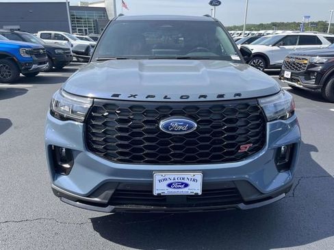 New 2026 Ford Explorer Active w/ Active Comfort Package RWD image 14