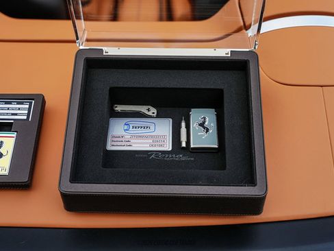 Used 2026 Ferrari Roma Spider RWD image 92