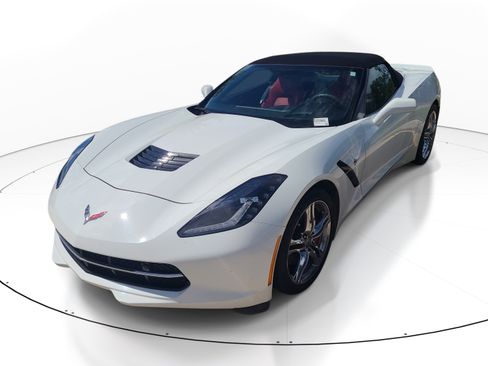Used 2016 Chevrolet Corvette Stingray Convertible w/ 2LT Preferred Equipment Group RWD image 3