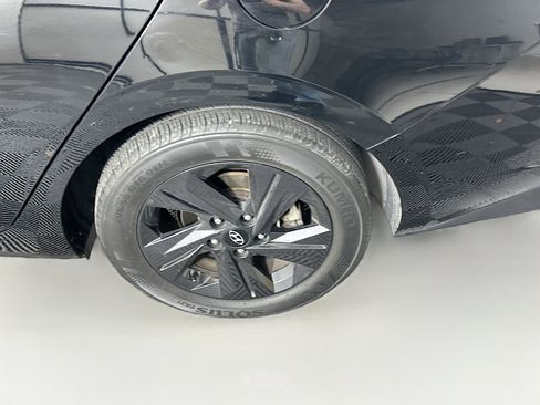 Used 2022 Hyundai Elantra SEL w/ Convenience Package image 11