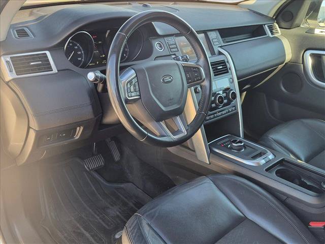 Used 2017 Land Rover Discovery Sport SE AWD/4WD image 9