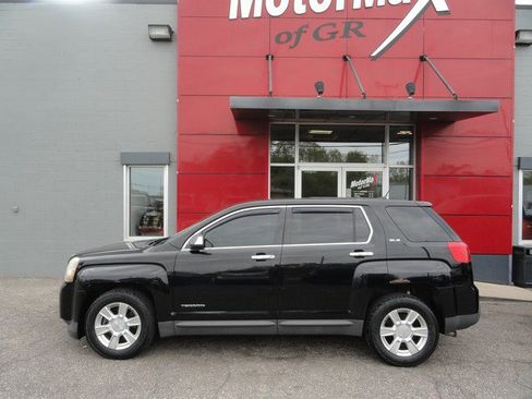 Used 2014 GMC Terrain SLE AWD/4WD image 2
