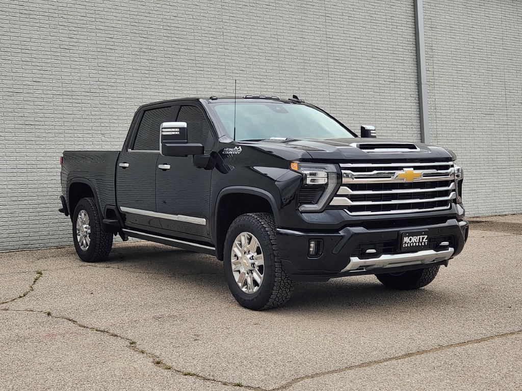 New 2026 Chevrolet Silverado 2500 High Country w/ High Country Premium Package AWD/4WD image 2